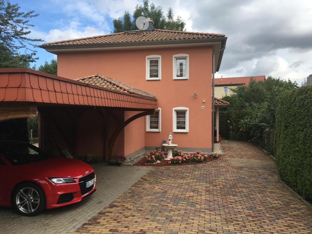 Zentrumsnahe Ferienwohnung Dresde Exterior foto